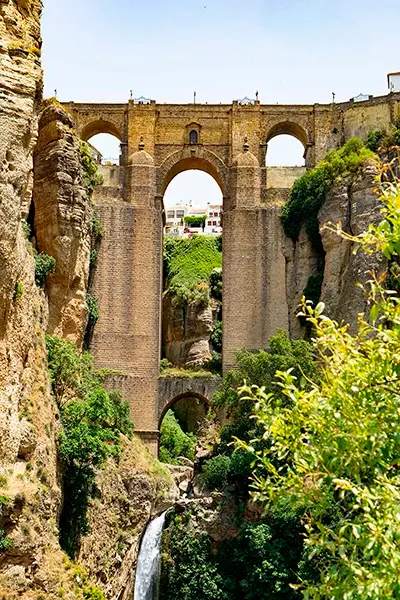 Vue du Pont Neuf à Ronda, itinéraire conseillé par Malaga Car